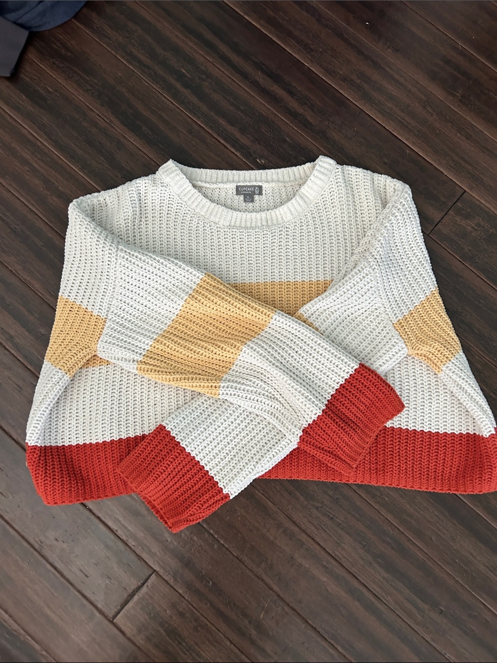 Francesca's Collections White Sweater with Yellow and Rust Trim